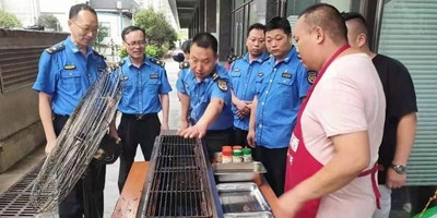 湖北省十堰市郧阳区开展露天餐饮油烟污染专项整治行动